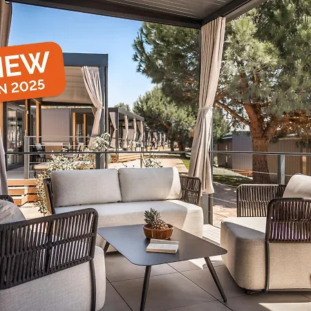 Aminess Planet Homes Sirena ホリデーパーク Novigrad Istria