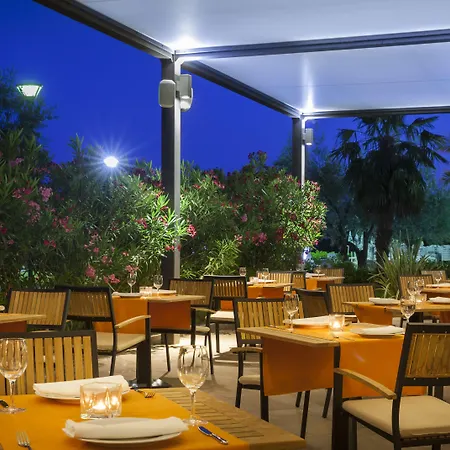 Aminess Planet Homes Sirena פארק נופש Novigrad Istria