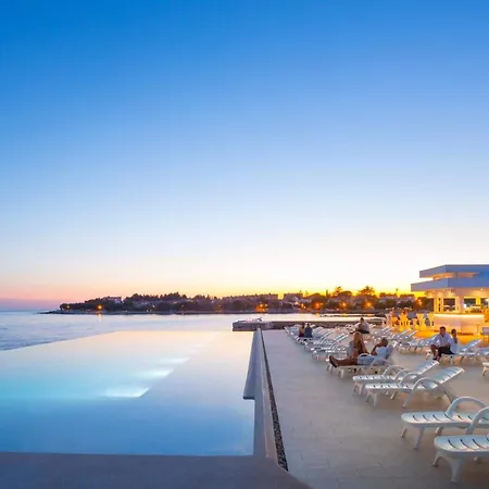 Aminess Planet Homes Sirena פארק נופש 4*