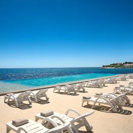 Aminess Planet Homes Sirena منتزه العطل 4*