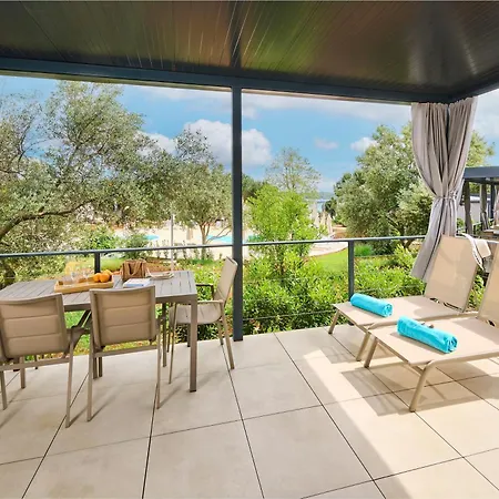 Aminess Planet Homes Sirena 4*