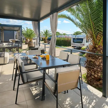 Aminess Planet Homes Sirena منتزه العطل