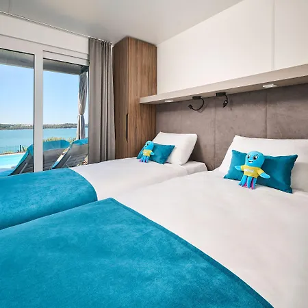 Holiday park Aminess Planet Homes Sirena Novigrad (Istria)