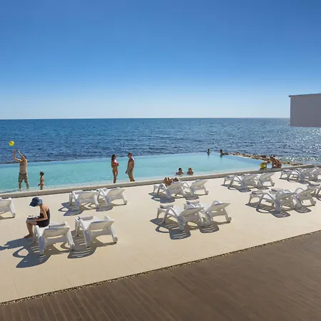 Holiday park Aminess Planet Homes Sirena Novigrad (Istria)