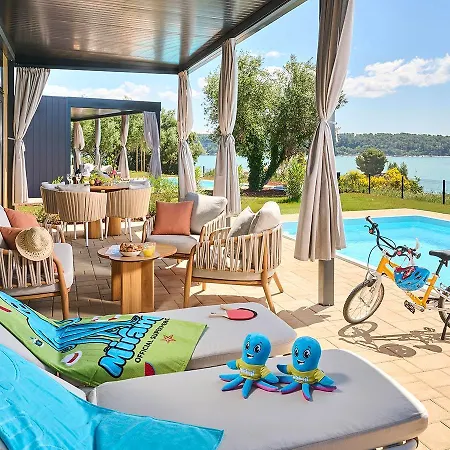 Premium Sirena Village Mobile Homes 4* Novigrad Istria