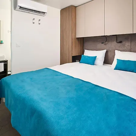 Premium Sirena Village Mobile Homes Ferienpark Novigrad Istria